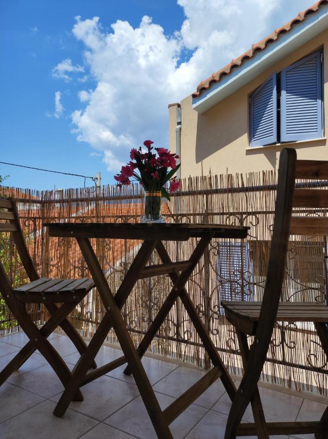 John'S Apartment 2 In Argostoli Экстерьер фото
